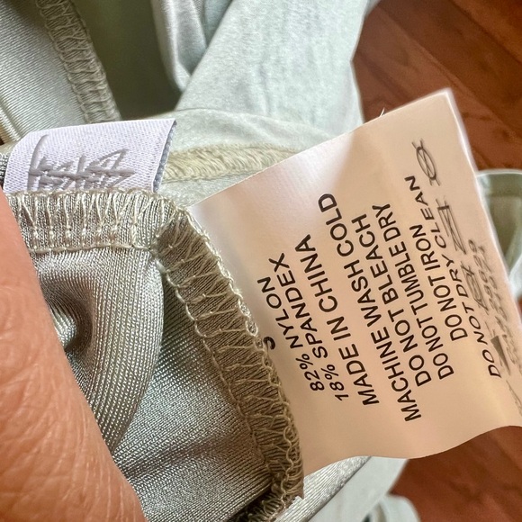 Stussy Light Gray (silver) Short Sleeve Tee NWT - Picture 7 of 12